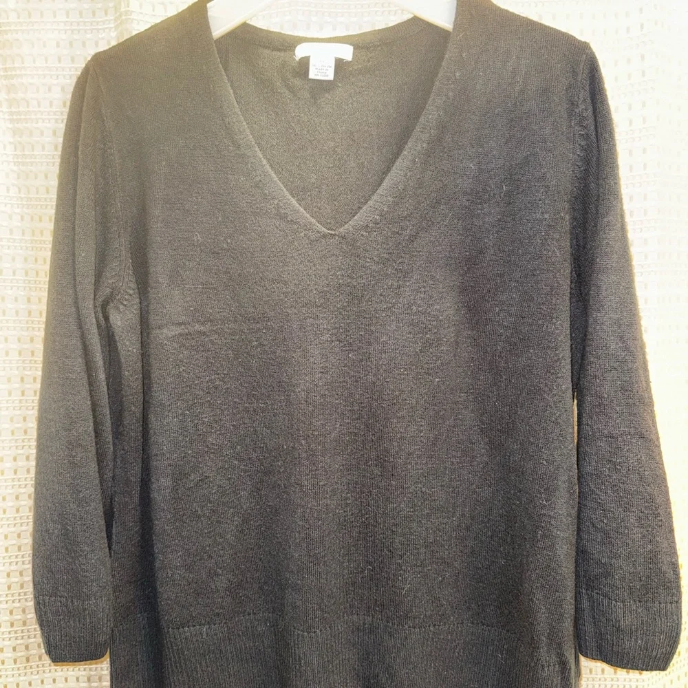 Mercer Street Studio Black V-Neck Sweater